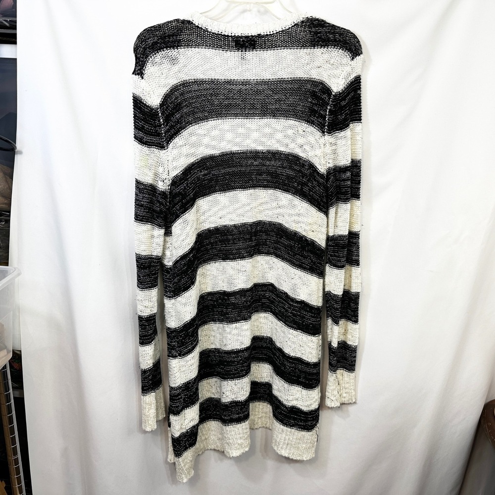 Torrid Plus Sz 1X Long Cardigan Black White Striped Open Sweater Knit Fall 1300 - Picture 2 of 8